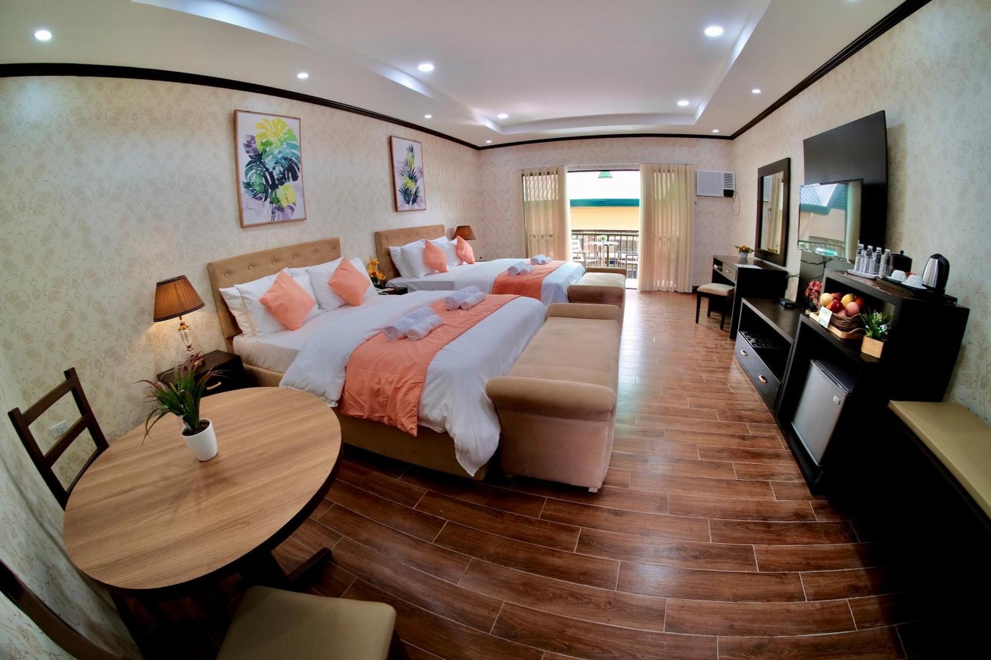 Luisita Central Park Hotel Tarlac City Стая снимка