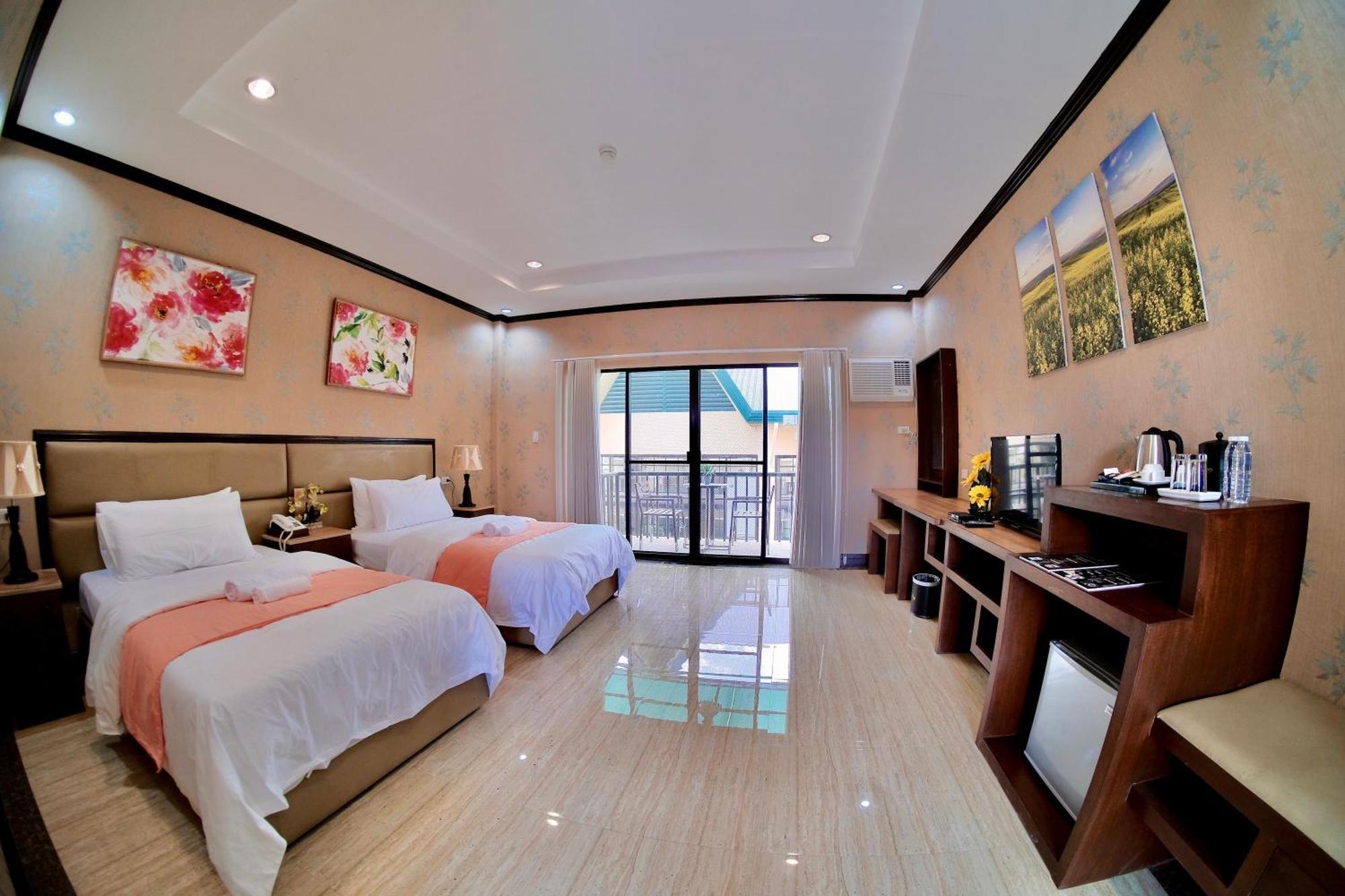 Luisita Central Park Hotel Tarlac City Стая снимка