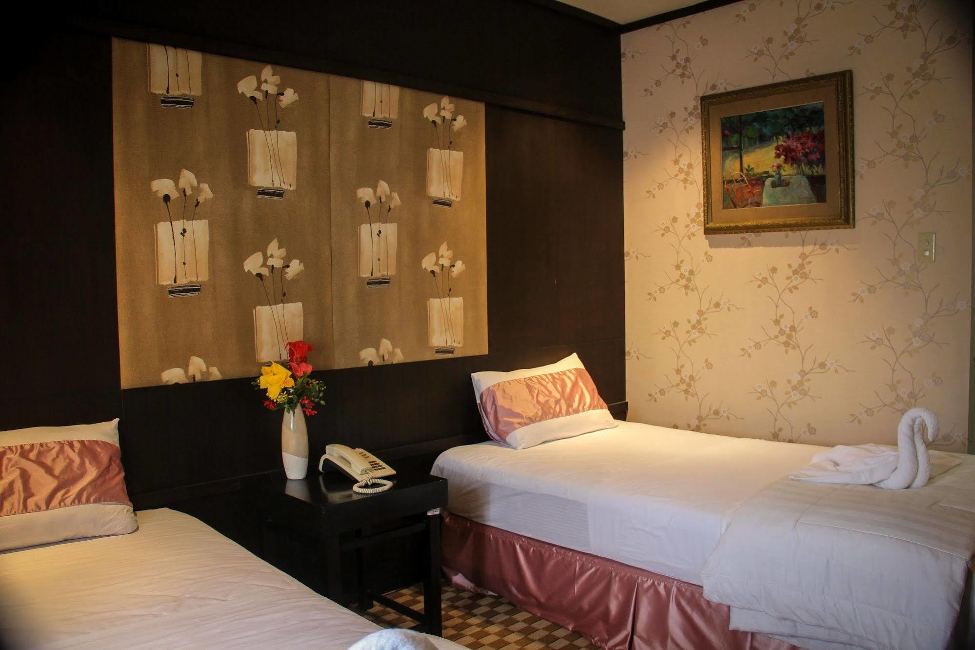 Luisita Central Park Hotel Tarlac City Екстериор снимка