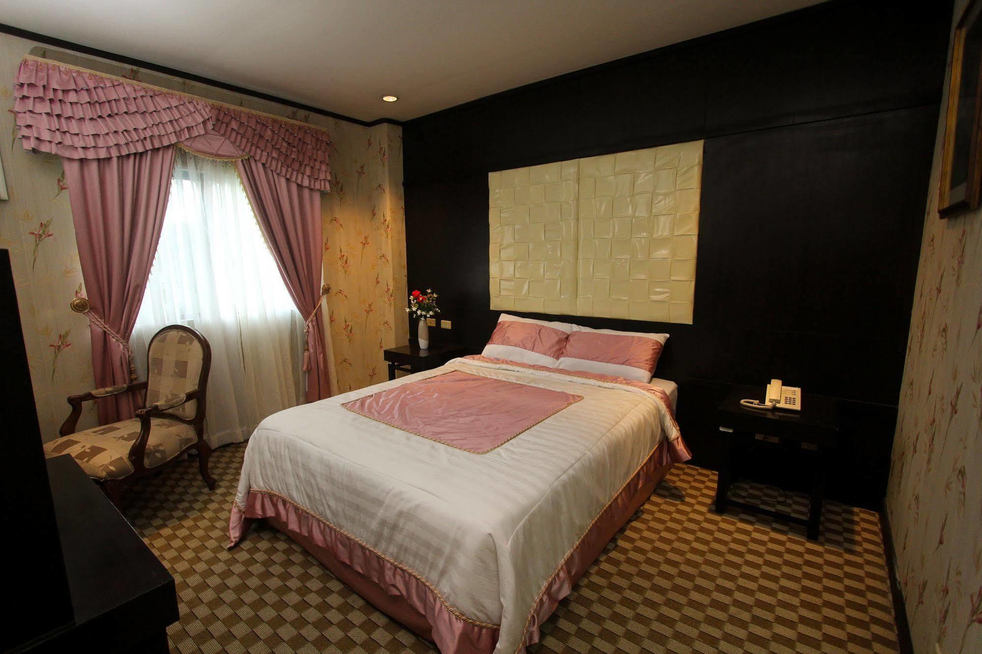 Luisita Central Park Hotel Tarlac City Екстериор снимка